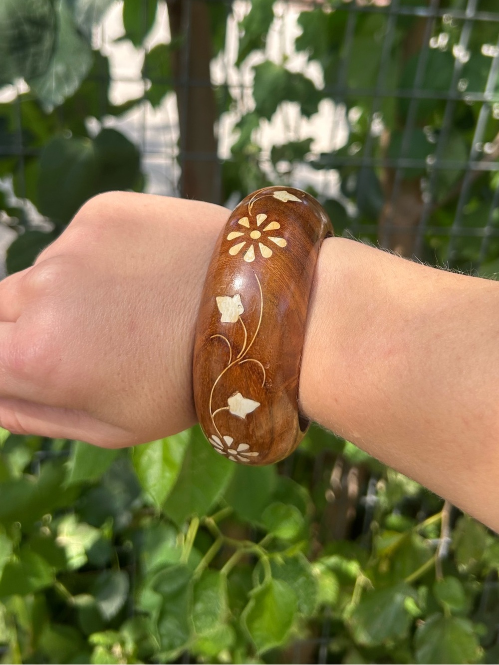 Vintage Wooden Bangle Bracelet with Floral Wooden Inlay